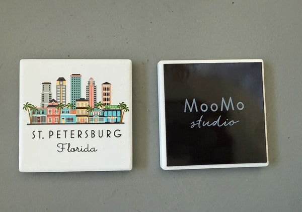 St. Petersburg Florida Illustrated Skyline Ceramic Fridge Magnet